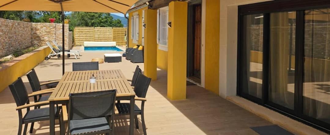 Magnifique Villa Avec Piscine, Sauna Et Hammam La Crau Kültér fotó